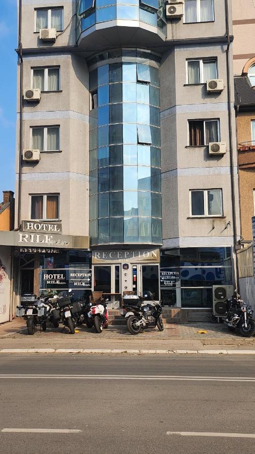 Hotel Rile Men Blue Nis Exterior photo